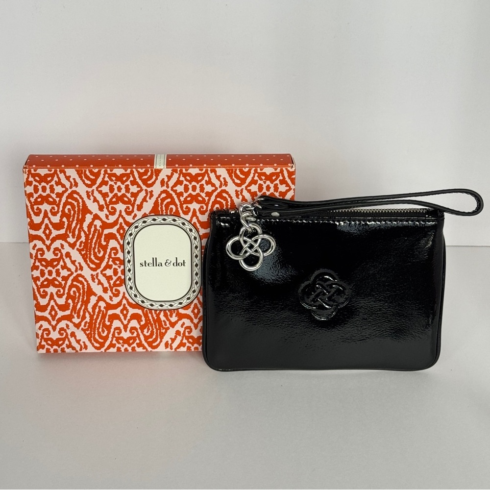 Stella & Dot Soho Leather Wristlet Clutch